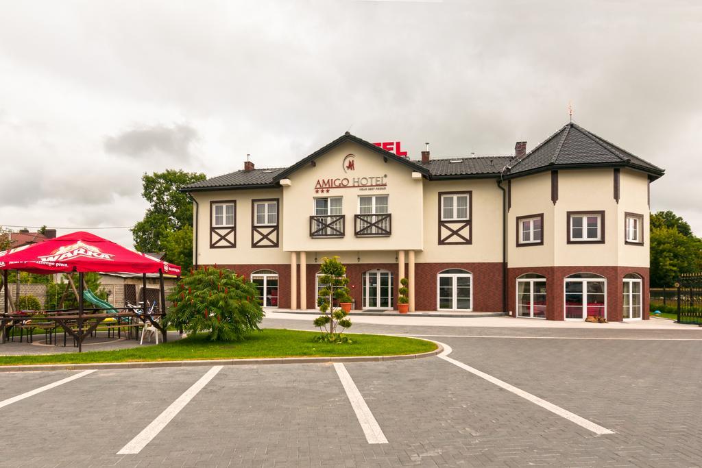 Amigo Hotel Sulejówek エクステリア 写真