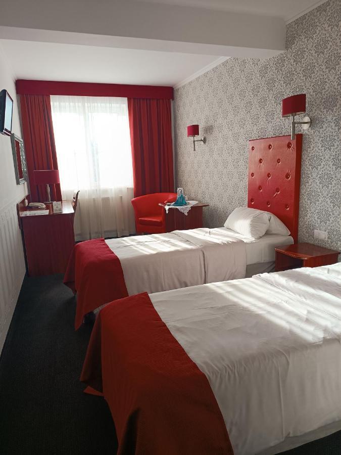 Amigo Hotel Sulejówek エクステリア 写真