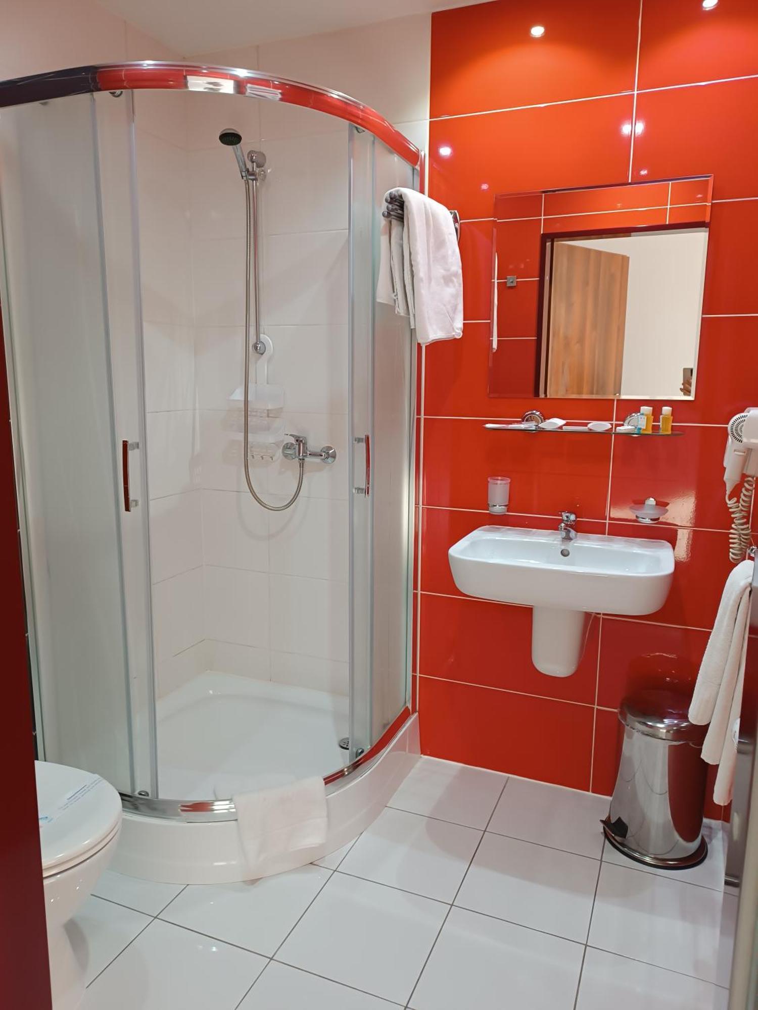Amigo Hotel Sulejówek エクステリア 写真